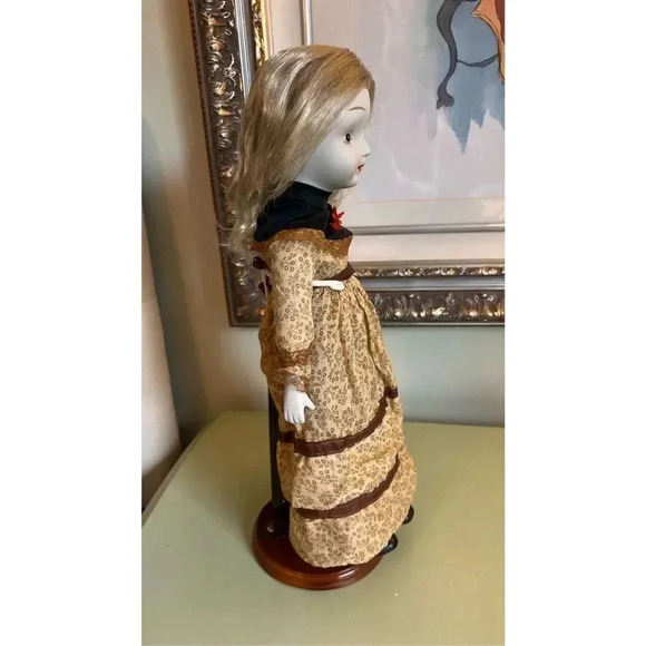 WALDA 18" 1970s Painted Porcelain/Cloth Doll.spooky halloween  Original Dress - Picture 6 of 12